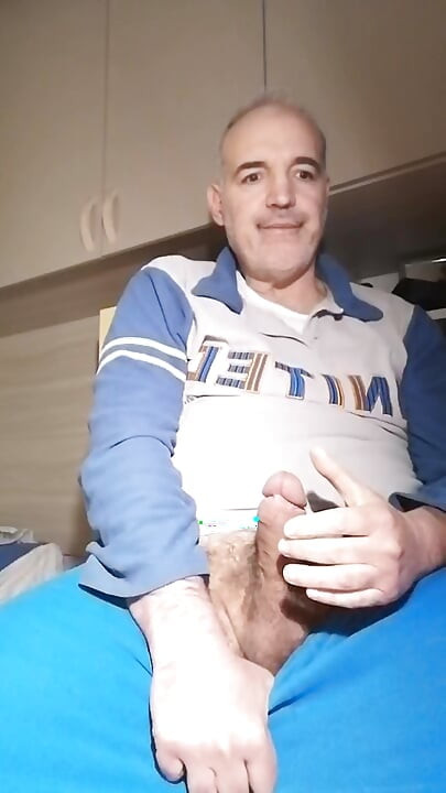 내 단단하고 혈관이 도드라진 자지를 너를 위한 거야, 루이사.