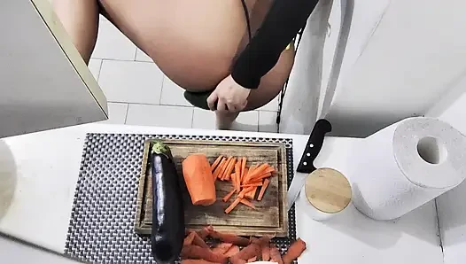 I shove a huge cucumber up my hungry asshole - Fetish