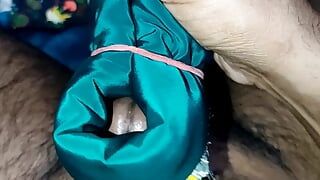 Satin silk handjob porn - Satin crap salwar fabric rubbing on dick head (125)