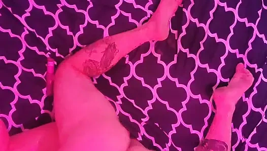 Pussy eating fisting leads to busting her guts up and sky cam creampie