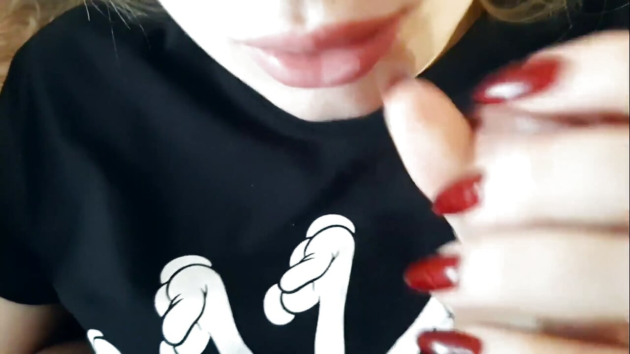 Blowjob from a girl of kindness