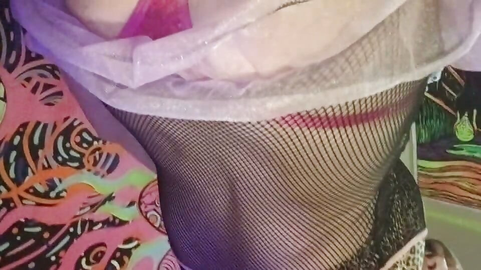 Solo masterbation with a big cock2