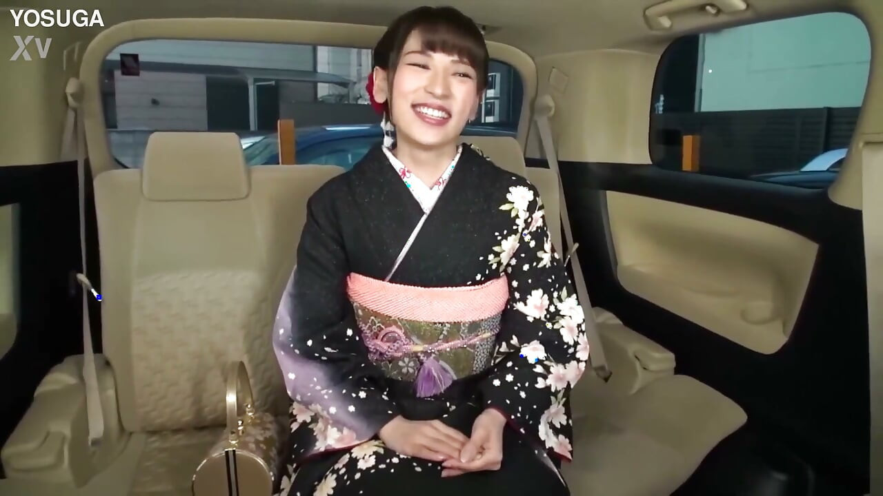 20-year-old on Her Way Home From Her Coming-of-age Ceremony - Free Commemorative Photo Shoot, She Was Tricked Into Taking Photos