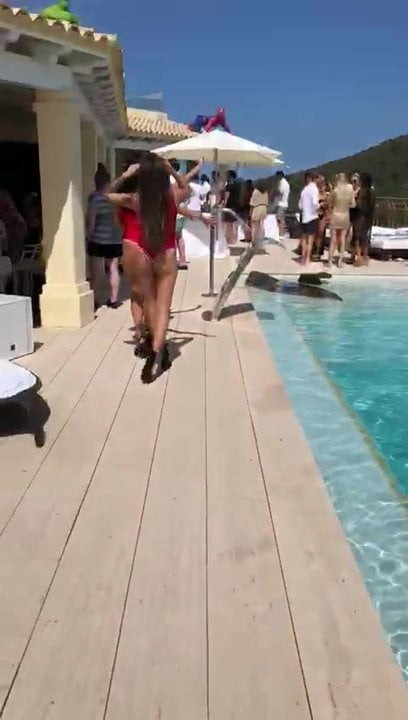 Nice Dancing