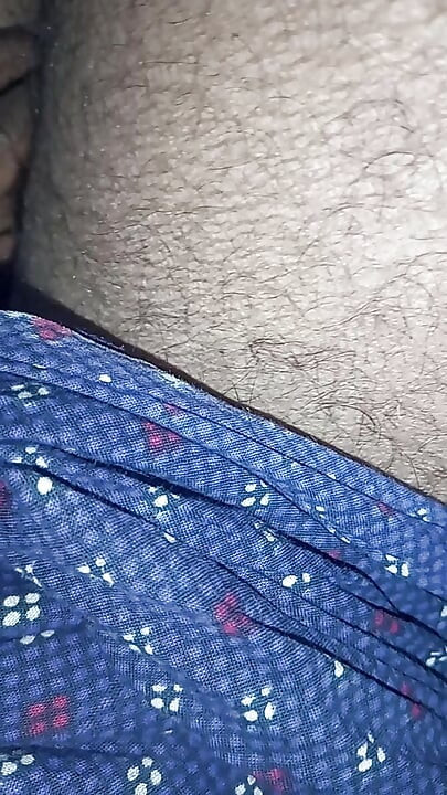 Desi Aunty with Pussy Hole Sucking Cream