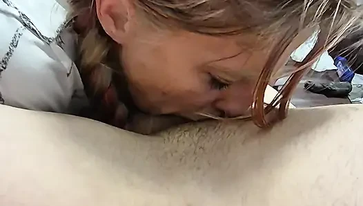 Blonde Amature Deepthroat Queen Special K shows off her skills on wildstyles