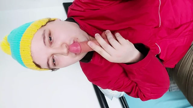 Eric Cartman fucks a Dildo
