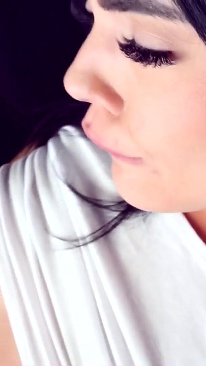 Stranac jebe moju devojku u našem autu i daje joj prvo prskanje u životu | Klip 2