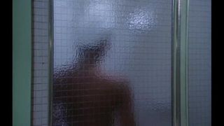 Beverly Gill: seksowna dziewczyna prysznic - kolchak
