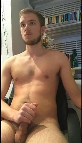 twink is cumming