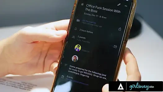 Girlsway - bos dominan casey calvert strap-on mendominasi asistennya anna claire clouds di kantornya