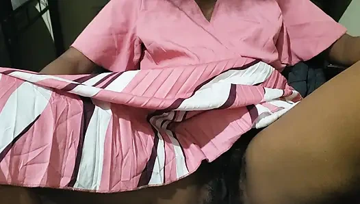 Ofis sekreteri kıllı üvey kız kardeş - doğal görünüm, iş yeri fantezisi ve filtrelenmemiş enerji