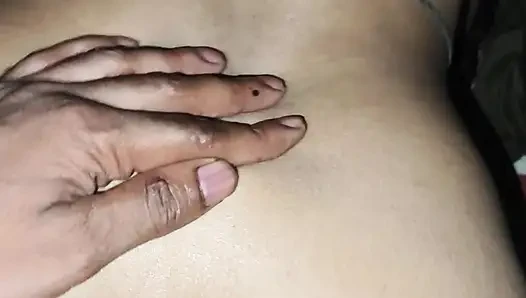 Bu gece daha güzel götlü büyük yaraklı koca sikiş