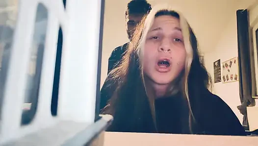 Bitte Bitte Gib’s Mir Von Hinten