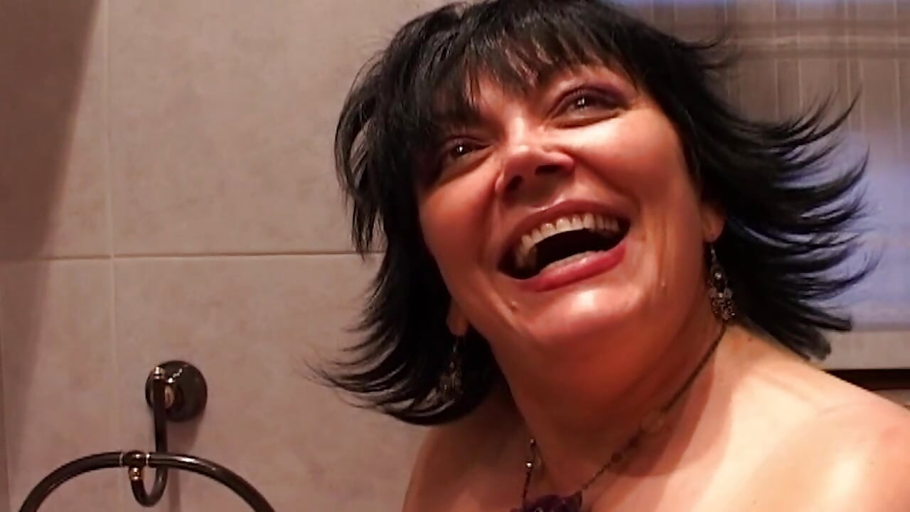 Horny MILF Gets Fingered and Fucked in Kitchen Romp