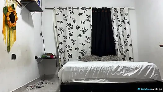 Üvey kız kardeşim 18 yaşında ve rüya gibi bir götü var!