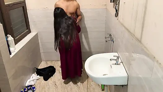 Я жестко трахаю жену моего лучшего друга Саара бхабхи, полное хинди видео