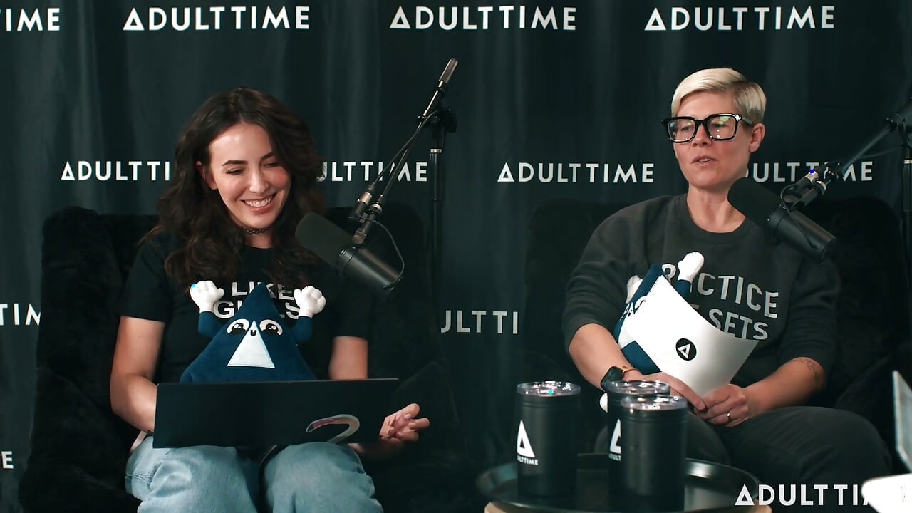 Alison Rey y Casey Calvert cuentan, Eras y Taylor Swift | el podcast de tiempo para adultos