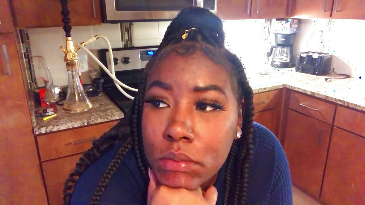 Dirty Diana in a big ass red shorts