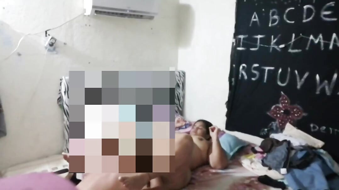 unfaithful wife!! Chubby is with her husband's best friend since he does fuck her really hard