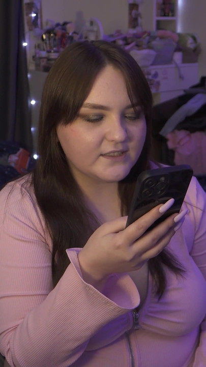 оповідання «фемінізація чоловіка — перетворення на сіссі» (2i2) Рус