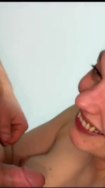 Une fois, pipe, baise et avalage s’il vous plaît | Clip 3