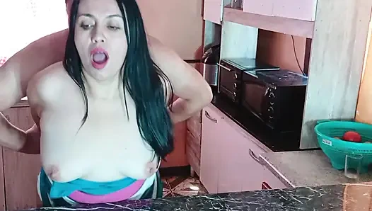 "Ibu tiri dientot di dapur sampai dicrot di dalam banyak banget