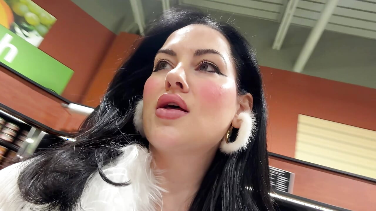 최고의 친구 어웨이? 내 정액 파이를 따먹는 그녀의 남편... 그런 다음 바나나와 내 엉덩이를 파운드!