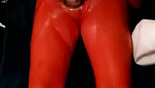 Gay cd, zayıf, yumurta, külotlu çorap ve leotarla mastürbasyon.