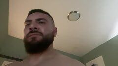 Homem barbudo peludo fazendo sexo