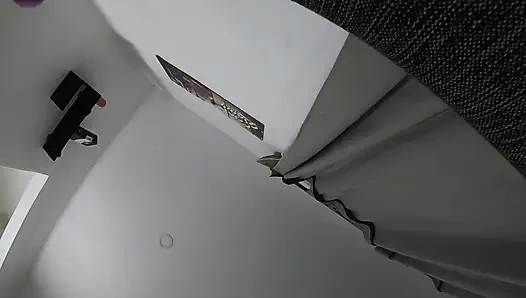 Cewek kolombia ini pertama kali ngentot tanpa kondom