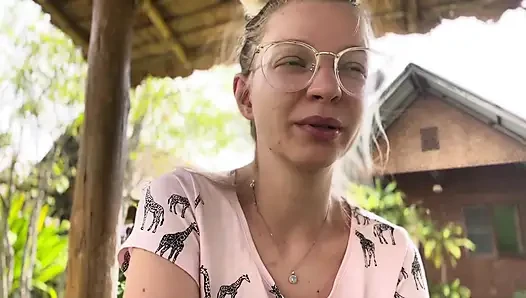 Neden her kadın kadın led ilişkisi istemeli (duh)