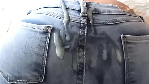 I Receive Big Cumshots in My Hairy Pussy and in My Ass with My Jeans on