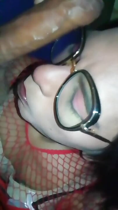 Îmi Place Să-i Sug Pula Vărului Meu Când Se Strecoară În Camera Mea Noaptea