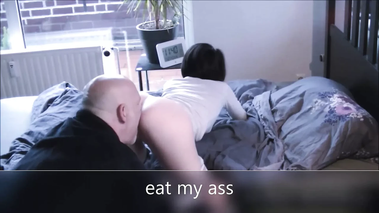 Old man eat tiny ass