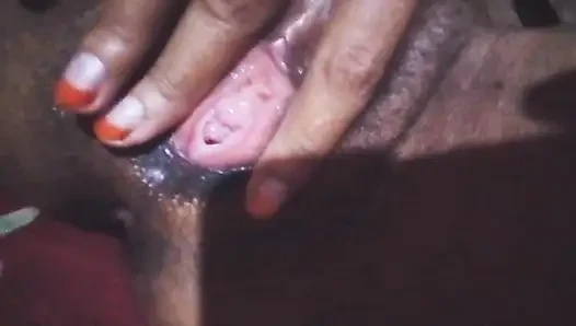 Sexy aunty fingering viral video