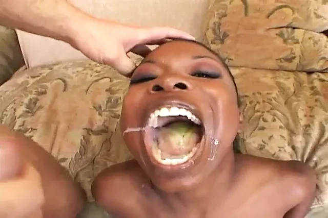 Simone West fucked hard in the ass in a threesome