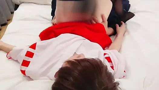 Чувство аморальности, когда я кончаю в симпатичную деву храма в мини-юбке