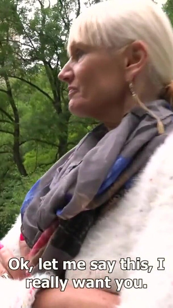 Ključni trenutak iz "Češke ulice - turistički vodič iz Karlstejna"