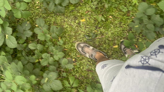 Seduciendo a un hombre casado en el bosque