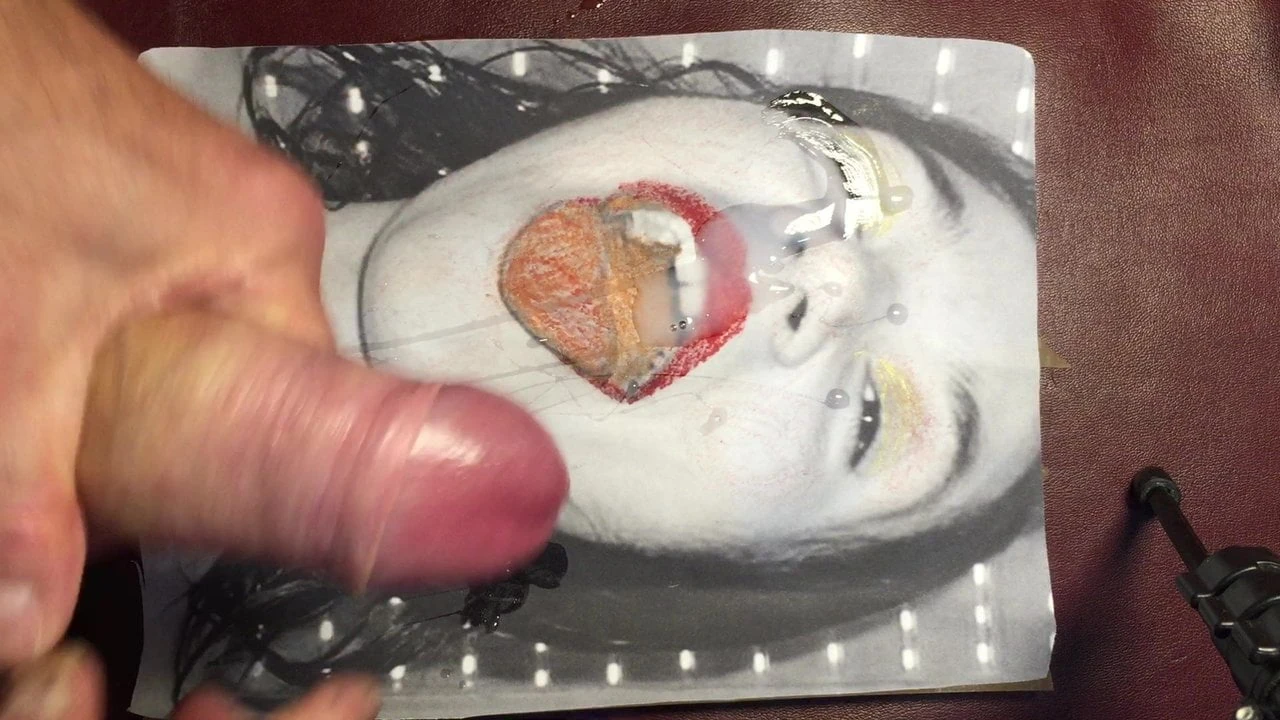 cum & pee tribute to Princess Punhetti