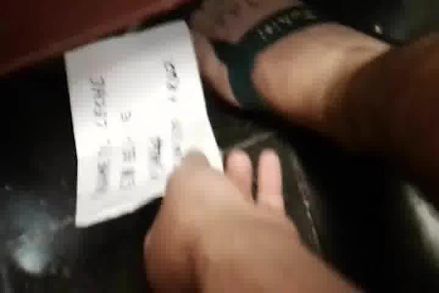 Desconocido acaba en mi pie y salgo a caminar sin limpiarlo