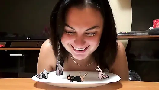 Aku akan makan 4 cewek! Mmm, enak!