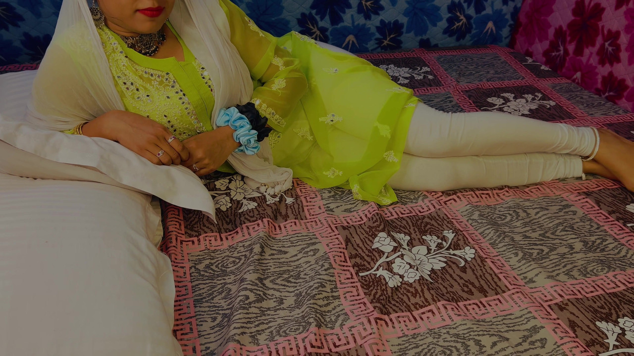 Sasur and bahu newly married bahu sex with Sasur ji