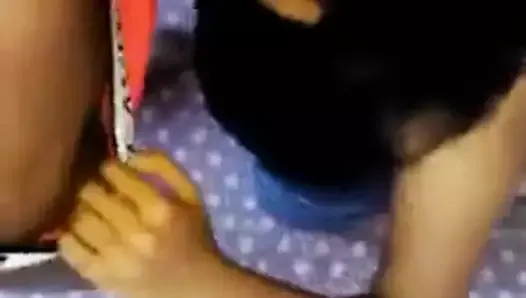 Tamil girl uma sucks her bf cock & takes cum in her mouth