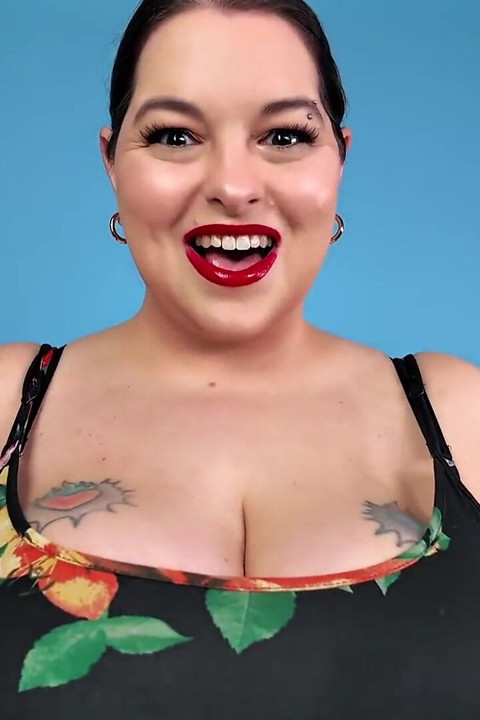 Cumming on Hoa President's MILF Tits - You Cum on Sydney Screams Big Tits After She Gives You a Lipstick Blowjob