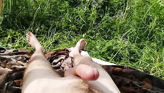 Dışarıda tarlada seviştim