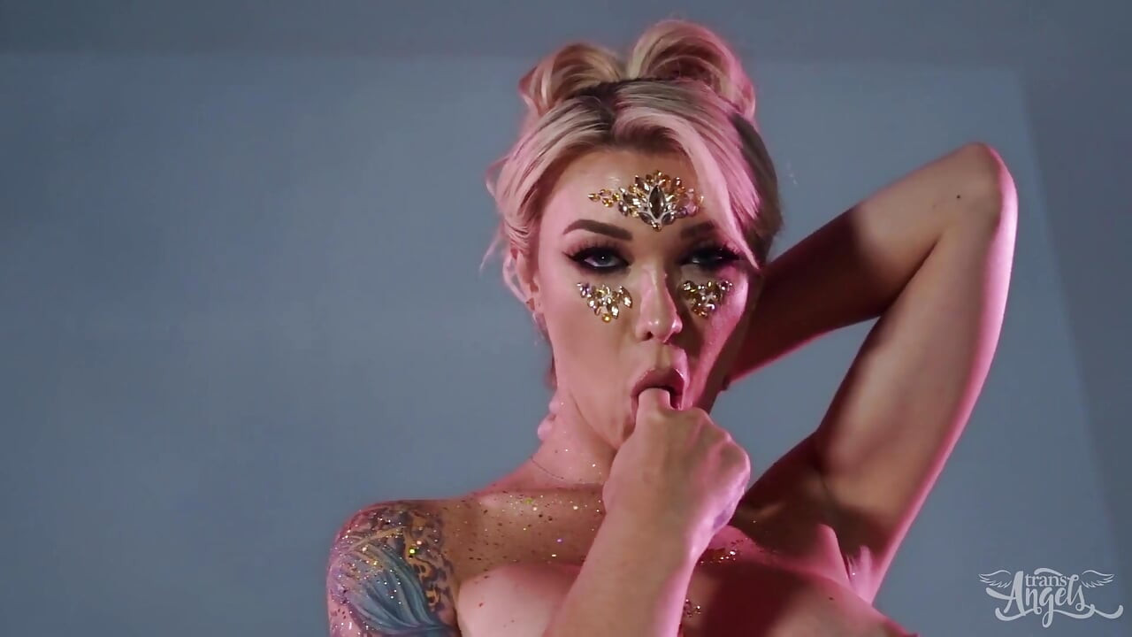 Trans Angels - Eaven Was a Place on Earth? Well, Anyone Who's Seen Aubrey Kate Probably Could Have Guessed