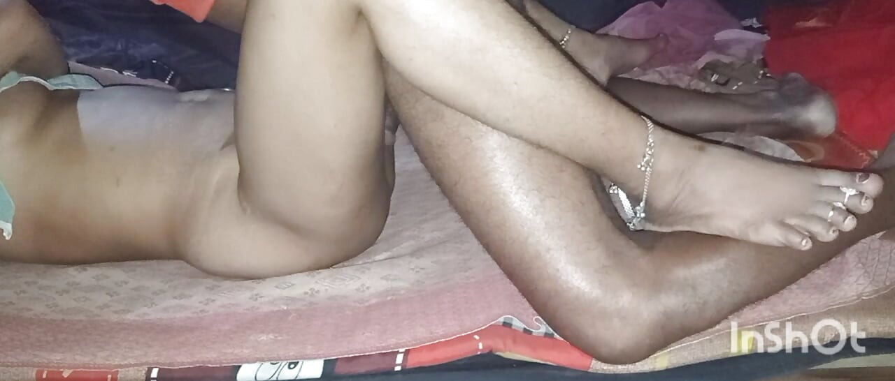 Desi village wife and husband fucking video in bedroom