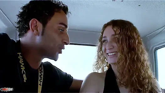 Monica Ledesma İspanyol porno yıldızı sakso ve yüze boşalma açık havada sert sikiş